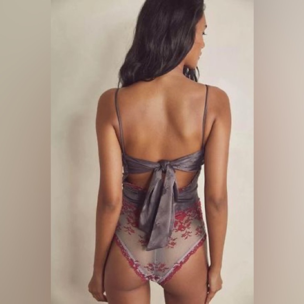 104. Free People Gray Lace-Trim Satin Tie-Back Bodysuit